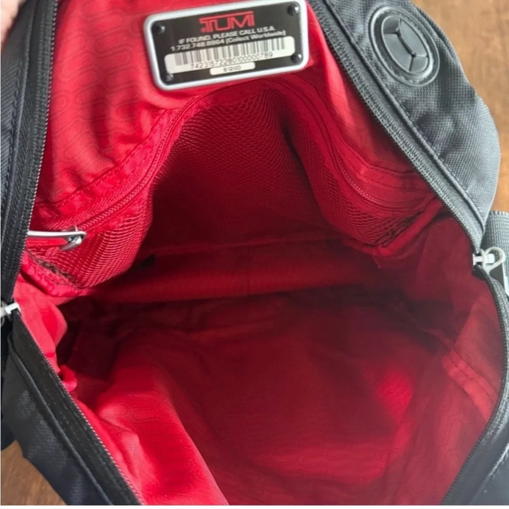Tumi Flow T Tech Crossbody Bag Travel Black Red Nylon Organizer